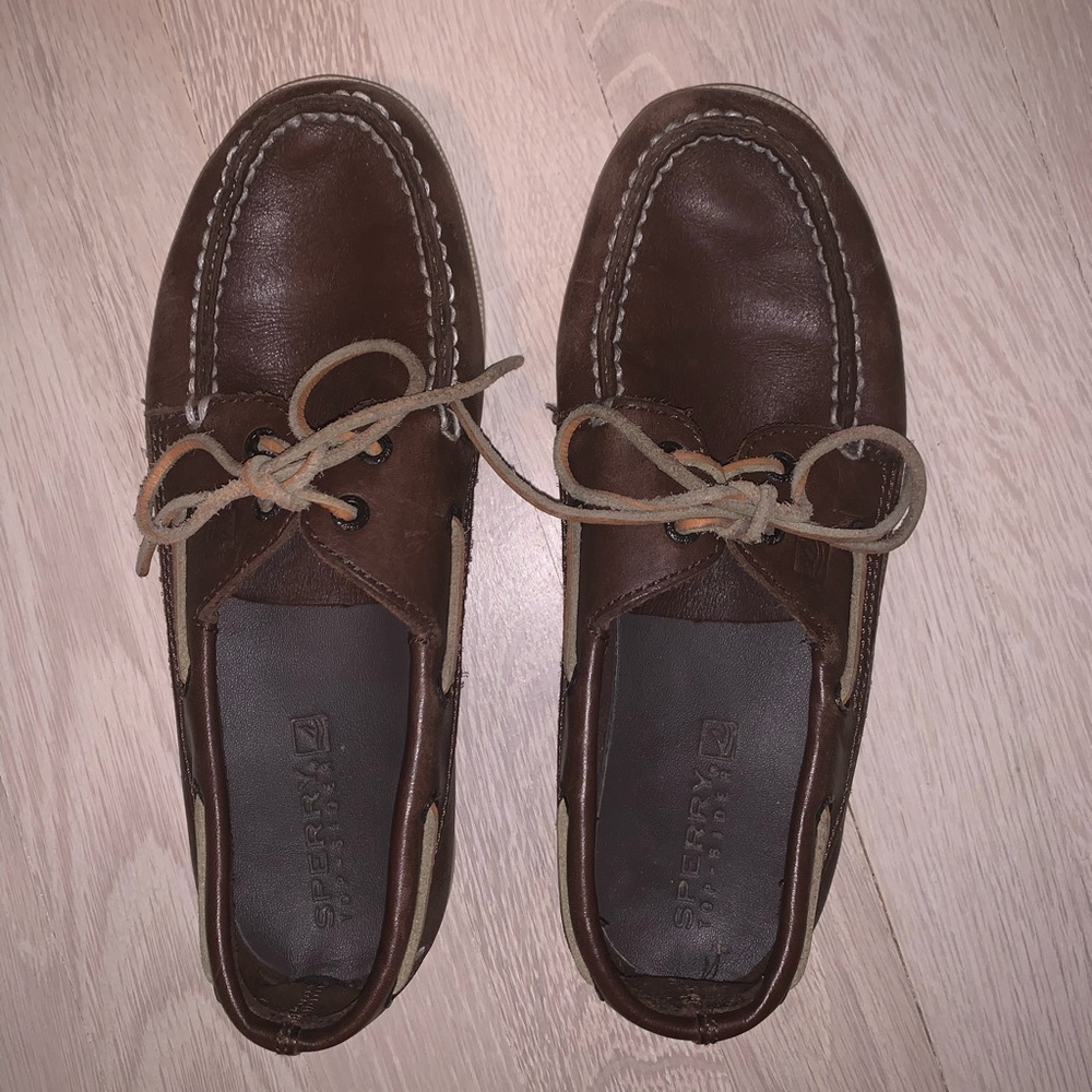 Classic brown Sperry Topsiders